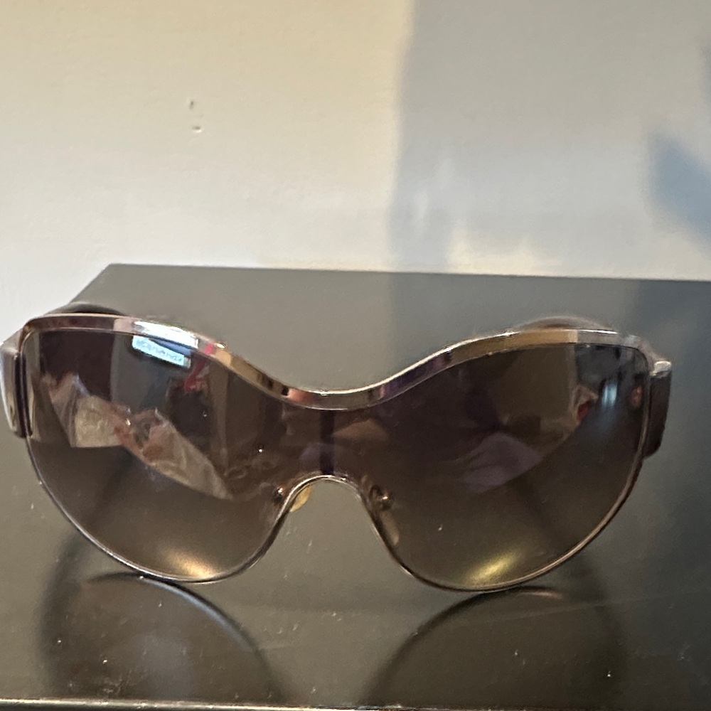 Prada Women's brown  Oversized Sunglasses
